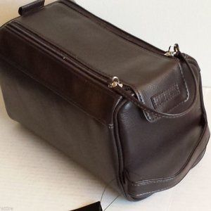 Guess Toiletry Bag